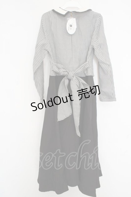 画像2: an another angelus / レイヤード風ギンガムフィット&フレアーワンピース F クロ×シロ O-26-04-14-1040-CA-OP-OW-OS (2)