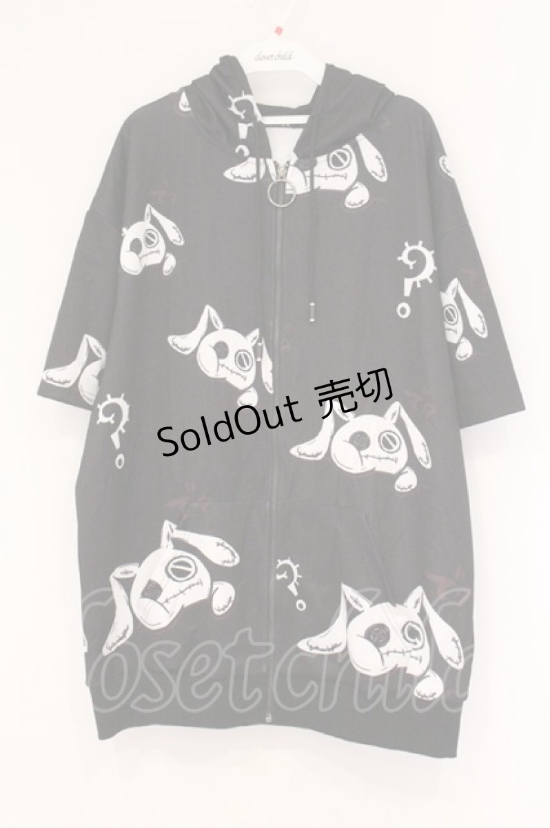 画像1: NieR Clothing / プリント半袖ZIPパーカー F ブラック O-26-04-14-089-PU-TO-OW-OS (1)