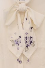 画像2: axes femme / 紫陽花刺繍リボンブラウス F キナリ O-26-04-16-003-AX-BL-OW-OS (2)