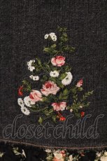 画像2: PINK HOUSE / フラワー刺繍ピコフリルデニムスカート L クロ O-26-04-16-031-LO-SK-IG-OS (2)