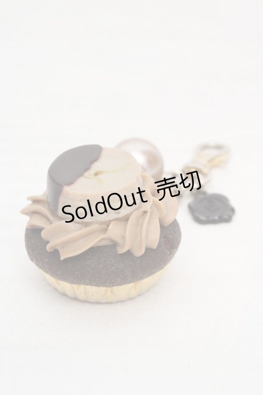 画像2: Q-pot. / チョコバナナカップケーキバッグチャーム  ブラウン O-26-04-20-026-QP-ZA-OW-OS (2)