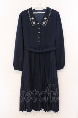 画像1: an another angelus / スノークリスタル刺繍プリーツワンピース  ネイビー O-26-04-24-1055-CA-OP-IG-OS (1)