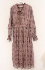 画像1: axes femme POETIQUE / フラワーキャットロングワンピース M ピンクベージュ O-26-04-25-1063-AX-OP-IG-OS (1)