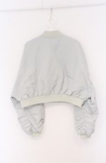 画像4: Fi.n.t / フロントフリルショートブルゾン F ライトグリーン O-26-04-27-047-CA-JA-OW-OS (4)