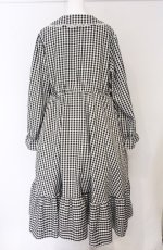 画像3: FLC / 星名桜子/ギンガムチェックワンピース 4L クロ×シロ O-26-04-27-1064-LO-OP-IG-OS (3)