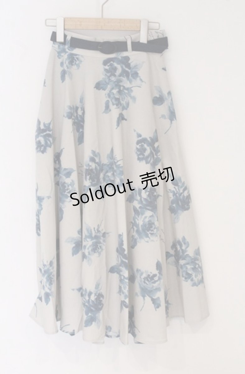 画像1: an another angelus / ベルト付きアートローズ柄フレアースカート【洗える】  アイボリー×ブルー O-26-04-27-018-CA-SK-IG-OS (1)
