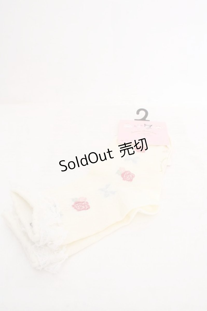 画像1: m petit by misako / サンリオキャラクターズコラボクルーソックス 23~25cm アイボリー マロンクリーム O-26-05-01-064-LO-ZA-IG-ZT487 (1)