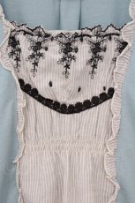 画像2: axes femme / ブロッキング刺繍チュニ  サックス×オフシロ O-26-05-02-063-AX-OP-IG-OS (2)