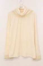 画像1: axes femme / ストーン配色レースハイネクインナーカットソー L アイボリー O-26-05-02-082-AX-TO-IG-OS (1)
