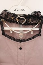 画像2: Rojita / ハートバックルチェーン付き長袖ブラウス F ピンク O-26-05-04-040-LO-BL-OW-OS (2)