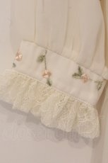 画像3: axes femme / 刺繍チュール使ケープワンピース  アイボリー O-26-05-04-064-AX-OP-IG-OS (3)