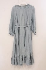 画像4: AmaStacia / 「八十日間世界一周」ビショップスリーブAラインワンピース S サックス O-26-05-04-069-LO-OP-IG-OS (4)