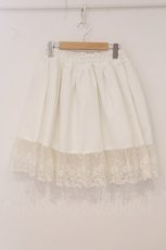 画像1: MARBLE / チュール付きレースインナースカート  ホワイト O-26-05-05-070-GO-SK-IG-OS (1)