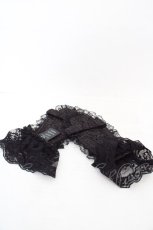 画像2: DARK IN LOVE /  Gothic Lace Gloves（ゴシックレースグローブ）  ブラック O-26-05-07-1041-PU-ZA-IG-OS (2)