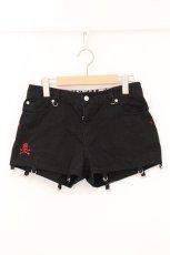 画像1: MAD / 十字架刺繍ショートパンツ L ブラック O-26-05-09-065-PU-PA-IG-OS (1)