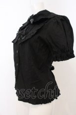 画像2: metamorphose / ヨーク切替半袖フリルブラウス  クロ O-26-05-10-5036-ME-BL-OW-OS (2)