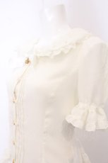 画像2: metamorphose / パール付丸襟ギャザーブラウス  アイボリー O-26-05-10-5028-ME-BL-OW-OS (2)