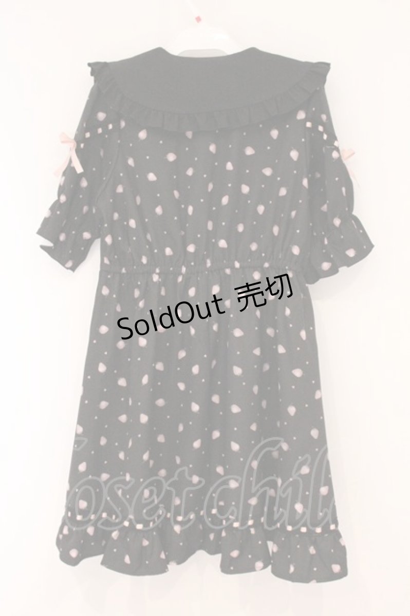 画像4: DearMyLove / 選べる無地orいちご柄ロリータワンピース M いちご柄　クロ O-26-05-11-080-GO-OP-IG-OS (4)