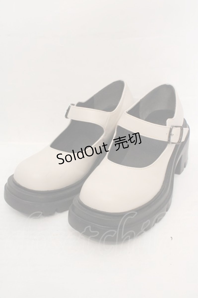画像1: by あしながおじさん / メリージェーン ストラップパンプス 23.5cm アイボリー O-26-05-12-1043-LO-SH-IG-ZTK035 (1)