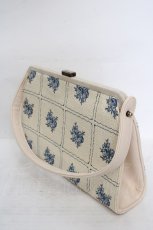 画像2: an another angelus / タイル刺繍がま口バッグ  アイボリー×ブルー O-26-05-12-1049-CA-BG-IG-ZTK058 (2)