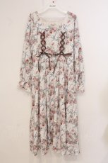 画像1: axes femme / フレーズローズ柄ワンピース F キナリ O-26-05-12-020-AX-OP-OW-OS (1)