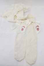 画像1: m petit by misako / サンリオコラボ リボン柄レースオーバーニー  オフシロ ハローキティ O-26-05-13-016-LO-ZA-IG-OS (1)