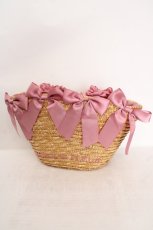 画像1: Maison de FLEUR / フリルハンドルリボンかごバッグ  ナチュラル×ピンク O-26-05-14-038-LO-BG-OW-OS (1)