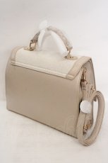 画像2: an another angelus / ローズ刺繍変形フラップバッグ  アイボリー O-26-05-19-1024-CA-BG-OW-OS (2)