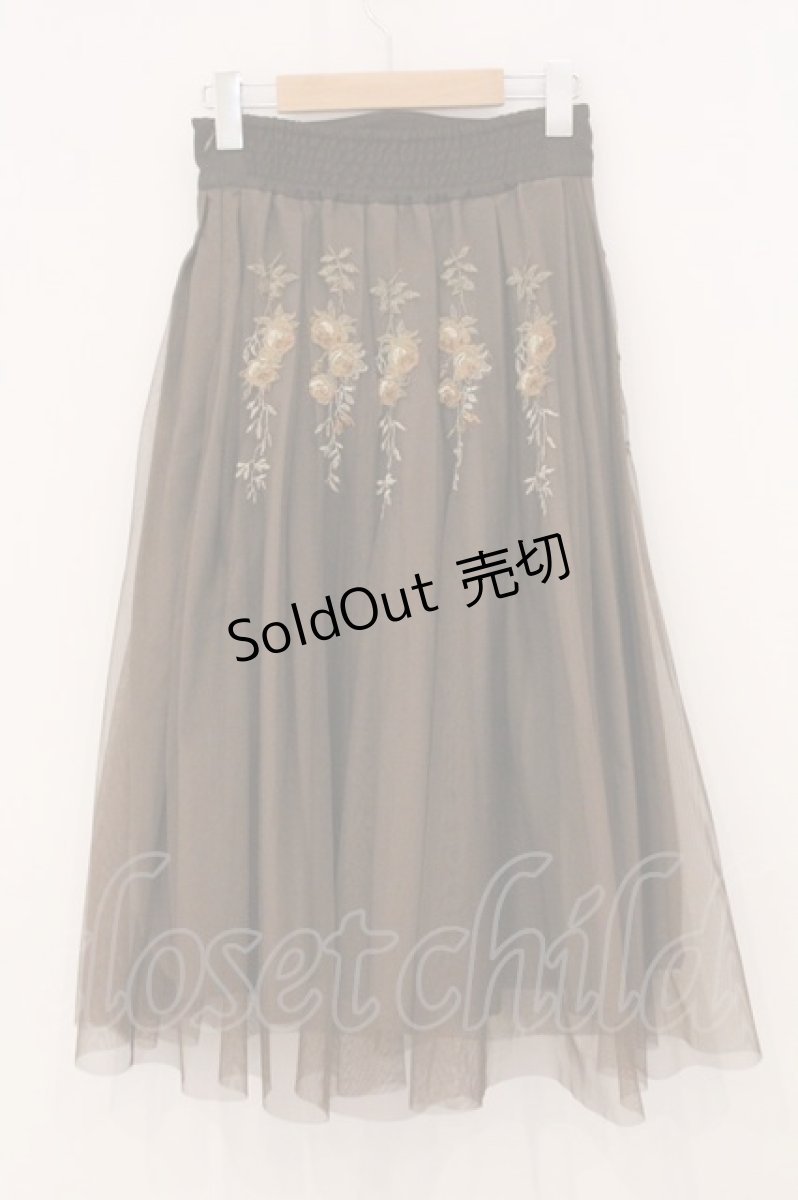 画像4: an another angelus / アンティークローズ刺繍チュールタックスカート F ブラウン O-26-05-19-095-CA-SK-OW-OS (4)
