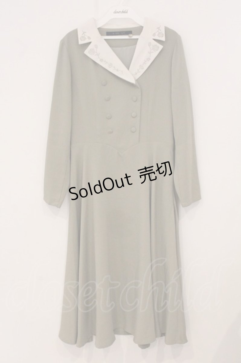 画像1: an another angelus / ローズ刺繍クレリック衿ワンピース F グリーン O-26-05-19-097-CA-OP-OW-OS (1)