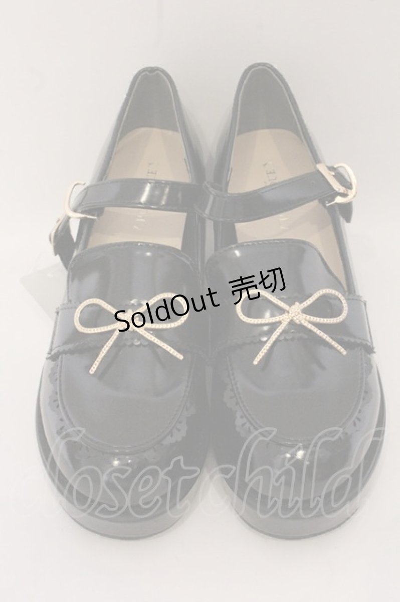 画像2: axes femme POETIQUE / リボン金具ローファー M クロ O-26-05-20-027-AX-SH-OW-OS (2)
