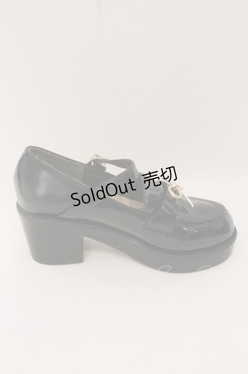 画像5: axes femme POETIQUE / リボン金具ローファー M クロ O-26-05-20-027-AX-SH-OW-OS (5)