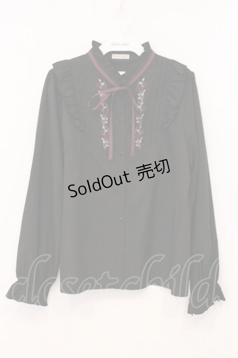 画像1: axes femme / 薔薇刺繍ハイネックブラウス L クロ O-26-05-21-024-AX-BL-YM-OS (1)