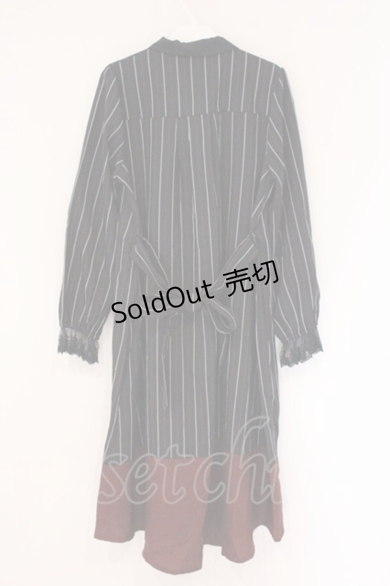 画像3: axes femme / ブローチ付バイカラーワンピース M ワイン×ネイビー O-26-05-26-105-AX-OP-IG-OS (3)