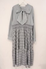 画像1: DearMyLove / バッグレースアップボウタイワンピース 6L グレー O-26-06-01-043-LO-OP-OW-OS (1)