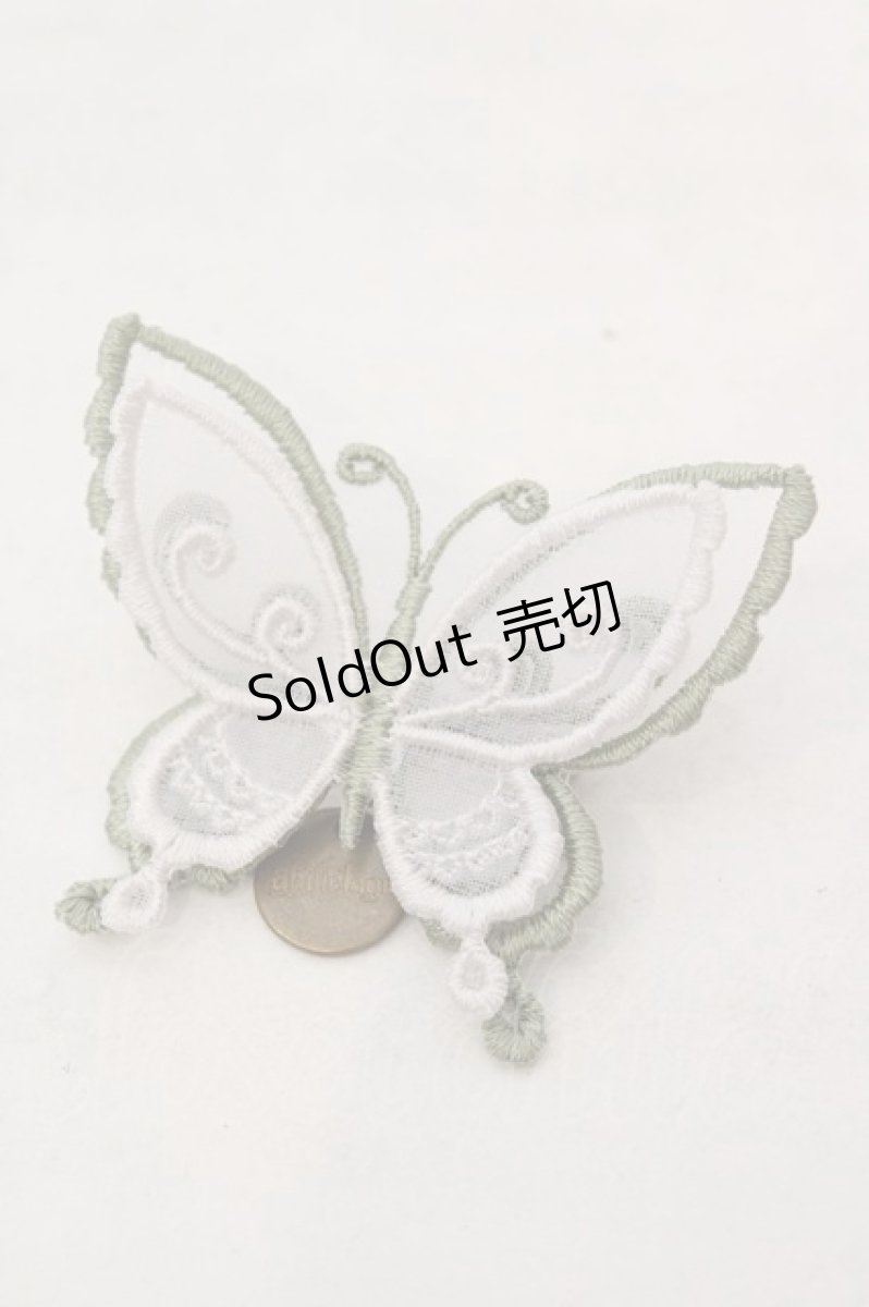 画像1: abilletage / Butterfly motif accessory（バタフライモチーフアクセサリー）  シロ×若草 ブローチ O-26-06-04-1013-GO-AC-IG-ZT208-F001 (1)