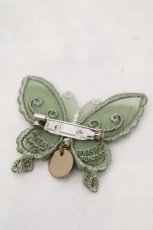 画像2: abilletage / Butterfly motif accessory（バタフライモチーフアクセサリー）  若草 ブローチ O-26-06-04-1016-GO-AC-IG-OS (2)