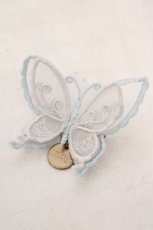 画像1: abilletage / Butterfly motif accessory（バタフライモチーフアクセサリー）  シロ×水色 ブローチ O-26-06-04-1022-GO-AC-IG-OS (1)