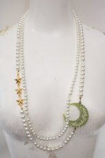 画像2: Angelic Pretty / Nighty Moonネックレス  イエロー O-26-06-04-1045-AP-AC-IG-OS (2)