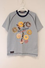 画像1: Karl Helmut / ドーナツうさぎTシャツ S ブルー O-26-06-04-014-EL-TO-OW-OS (1)