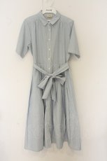 画像1: F&A / リボンベルト付きストライプシャツワンピース F サックス O-26-06-05-048-CA-OP-OW-OS (1)