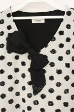画像2: INGEBORG / ロゴドットノースリーブチュニック 3(9号) シロ×クロ O-26-06-06-049-LO-TO-IG-OS (2)
