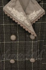 画像2: axes femme POETIQUE / 襟刺繍ドッキングワンピース  グレー O-26-06-06-069-AX-OP-IG-OS (2)