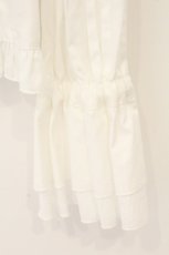 画像3: metamorphose / スタンドカラーピンタックフリルブラウス  シロ O-26-06-06-081-ME-BL-IG-OS (3)
