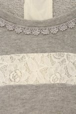 画像2: axes femme / レースボーダー裏毛カットソー  グレー O-26-06-08-065-AX-TO-IG-OS (2)