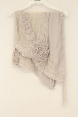 画像1: axes femme / 巻きバラレースストール  ライトグレー系 O-26-06-08-067-AX-ZA-IG-OS (1)