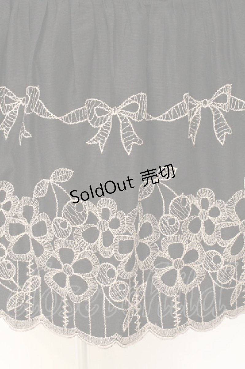 画像3: Emily Temple cute / リボンフラワー刺繍ワンピース  ネイビー O-26-06-09-060-ET-OP-IG-OS (3)