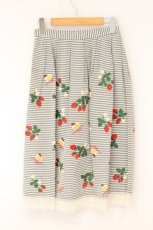 画像4: Jane Marple / ストロベリー刺繍 スカート M グレー O-26-06-09-069-JM-SK-IG-OS (4)