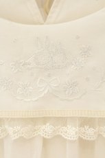 画像2: Franche Lippee / うさぎ刺繍プルブラウス  アイボリー O-26-06-09-111-LO-BL-IG-OS (2)