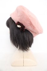 画像2: axes femme / リボンブローチ付ファーベレー  ピンク O-26-06-10-005-AX-AC-IG-ZT0614T (2)